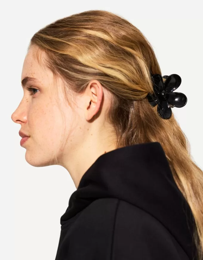 2-pack of flower hair clips