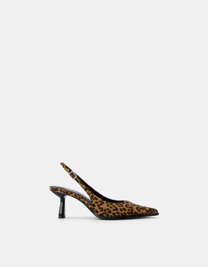 Animal print kitten-heel shoes Animal print kitten-heel shoes