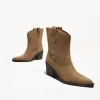 Asymmetric high-heel cowboy ankle boots Asymmetric high-heel cowboy ankle boots