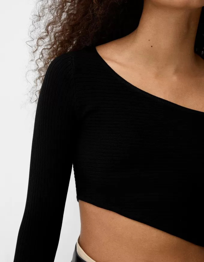 Asymmetric ribbed sweater Asymmetric ribbed sweater