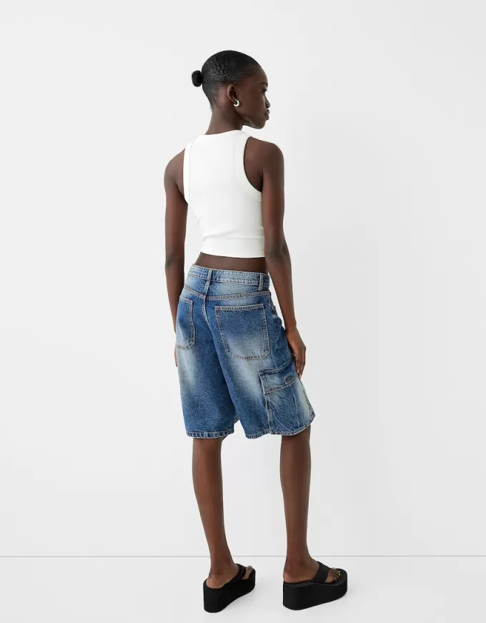 Baggy denim cargo Bermuda shorts