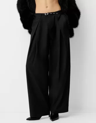 Balloon fit pants with belt