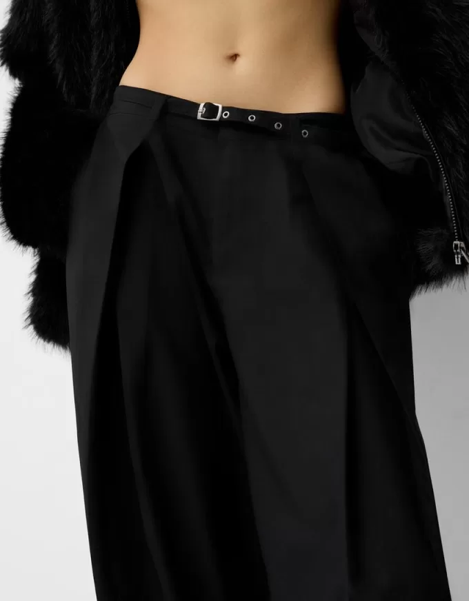 Balloon fit pants with belt Balloon fit pants with belt