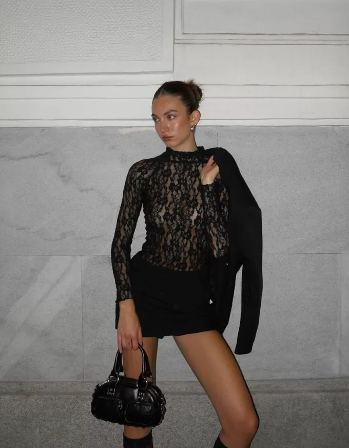 Blonde lace high neck long sleeve T-shirt