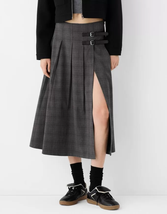 Box pleat midi skirt with a belt detail Box pleat midi skirt with a belt detail