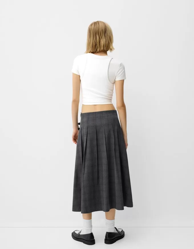 Box pleat midi skirt with a belt detail Box pleat midi skirt with a belt detail