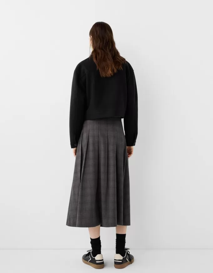 Box pleat midi skirt with a belt detail Box pleat midi skirt with a belt detail