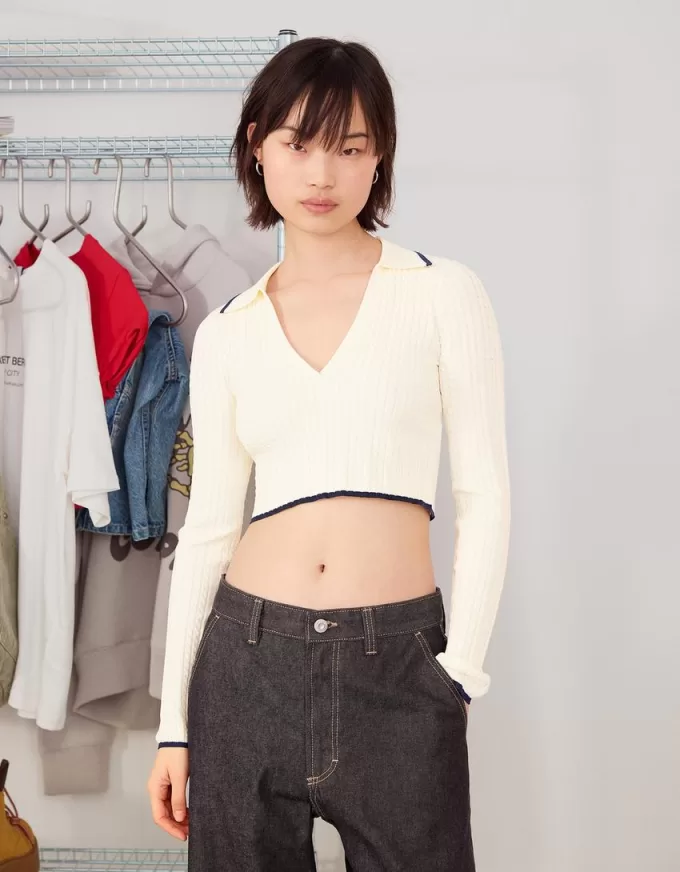 Cable-knit polo collar sweater