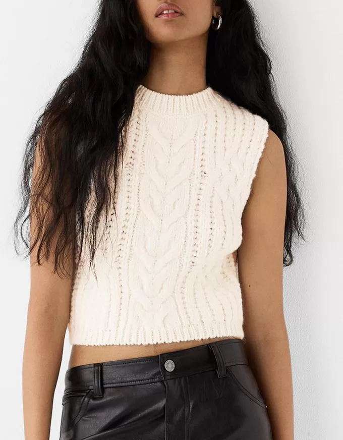 Cable-knit vest