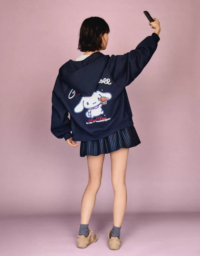 Cinnamoroll zip-up hoodie Cinnamoroll zip-up hoodie