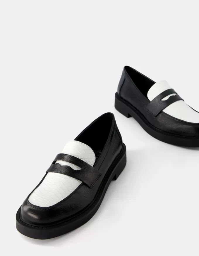 Contrast loafers