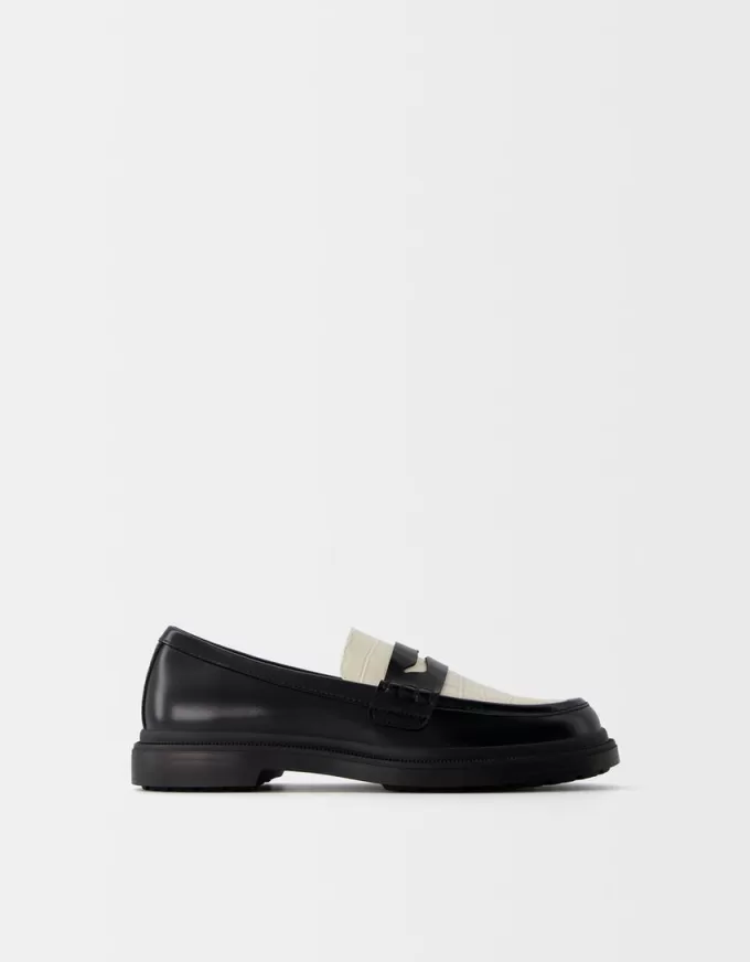 Contrast loafers Contrast loafers
