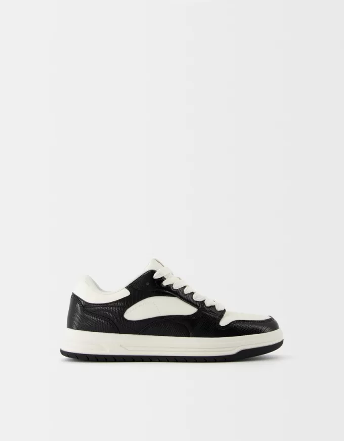 Contrast sneakers