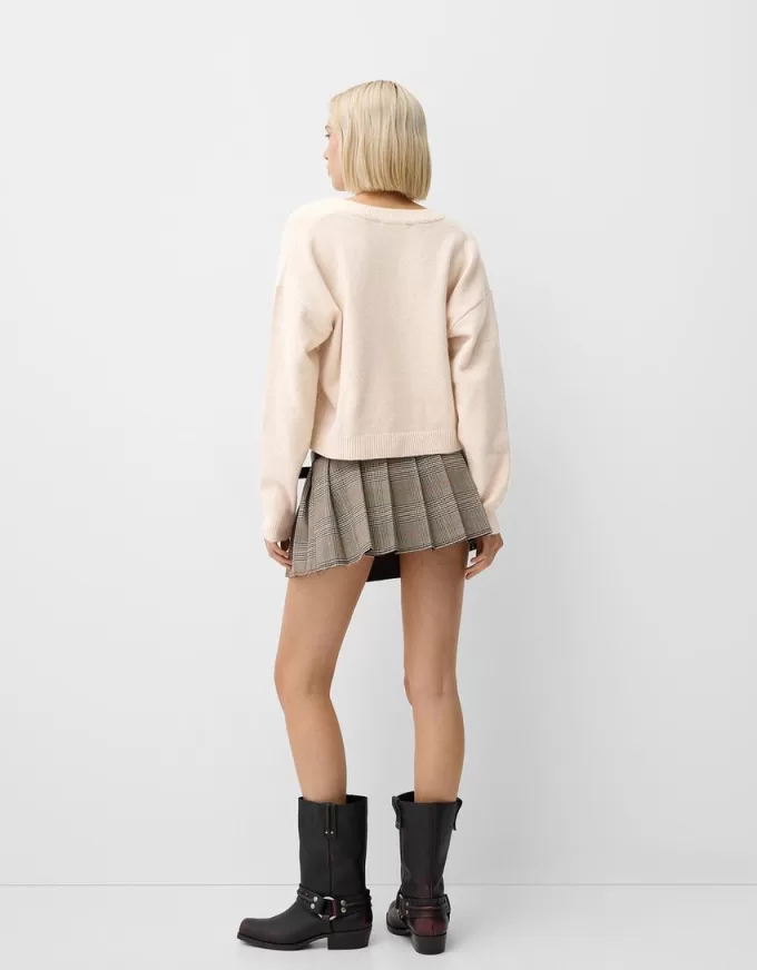 Cropped V-neck sweater