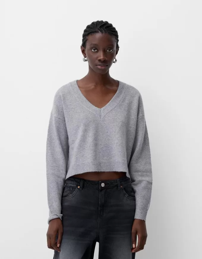 Cropped V-neck sweater