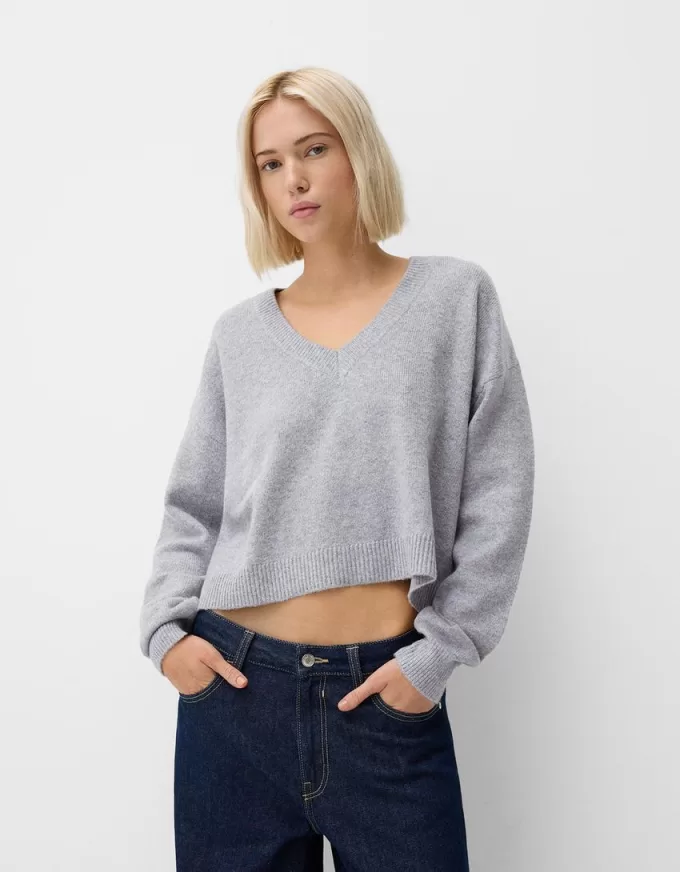 Cropped V-neck sweater