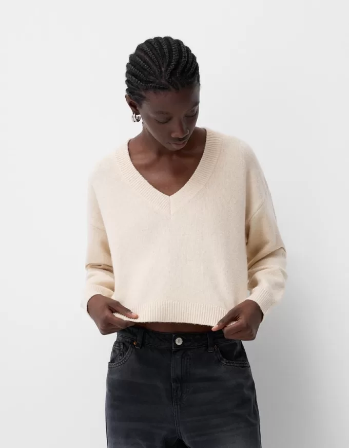 Cropped V-neck sweater
