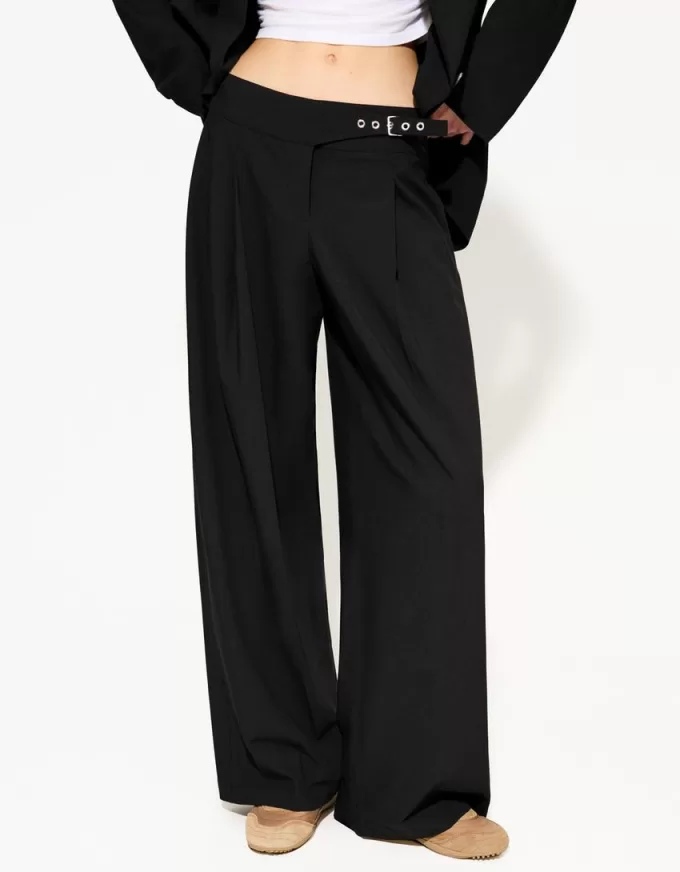 Darted pants with buckle Darted pants with buckle