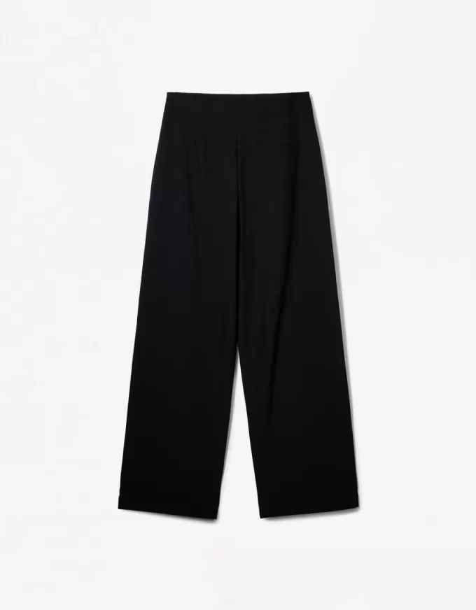 Darted pants with buckle Darted pants with buckle