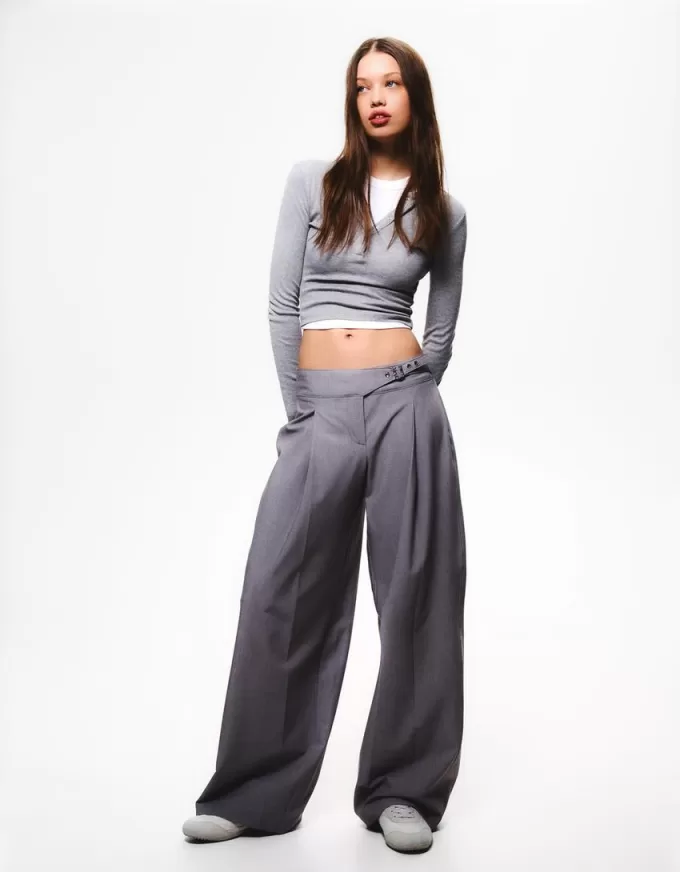 Darted pants with buckle Darted pants with buckle