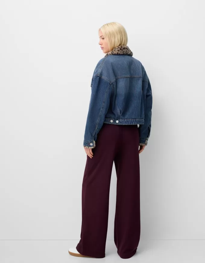 Denim jacket with animal print faux fur collar Denim jacket with animal print faux fur collar