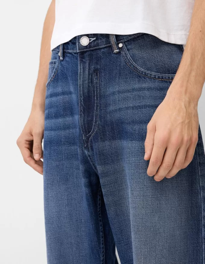 Embroidered baggy jeans Embroidered baggy jeans