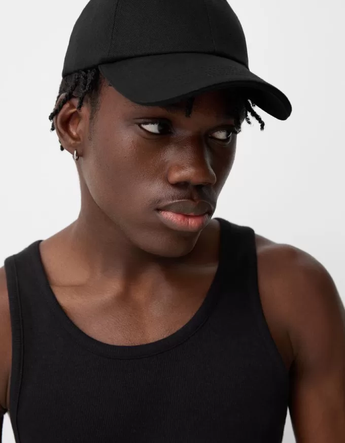 Embroidered cap Embroidered cap