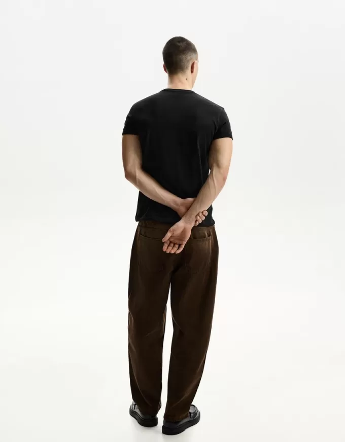 Embroidered short sleeve roll-up T-shirt Embroidered short sleeve roll-up T-shirt