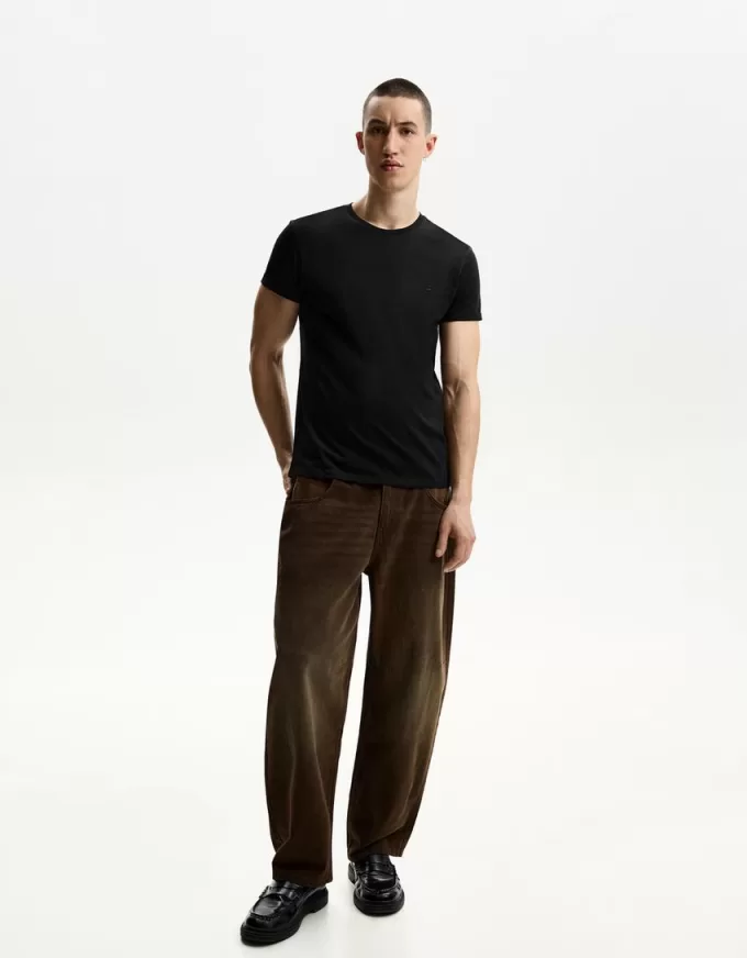 Embroidered short sleeve roll-up T-shirt Embroidered short sleeve roll-up T-shirt