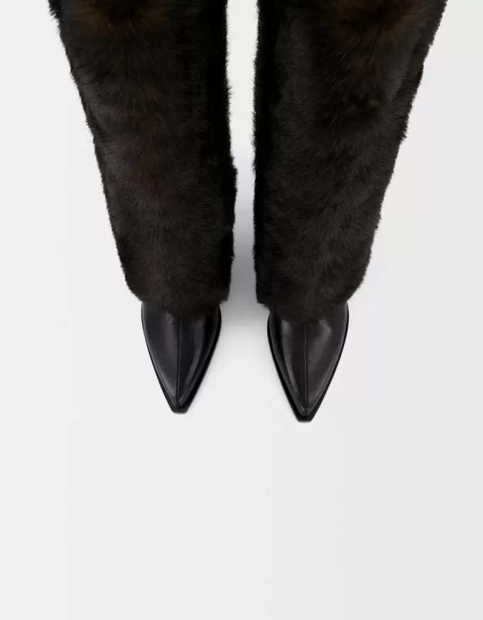 Faux fur high-heel boots Faux fur high-heel boots