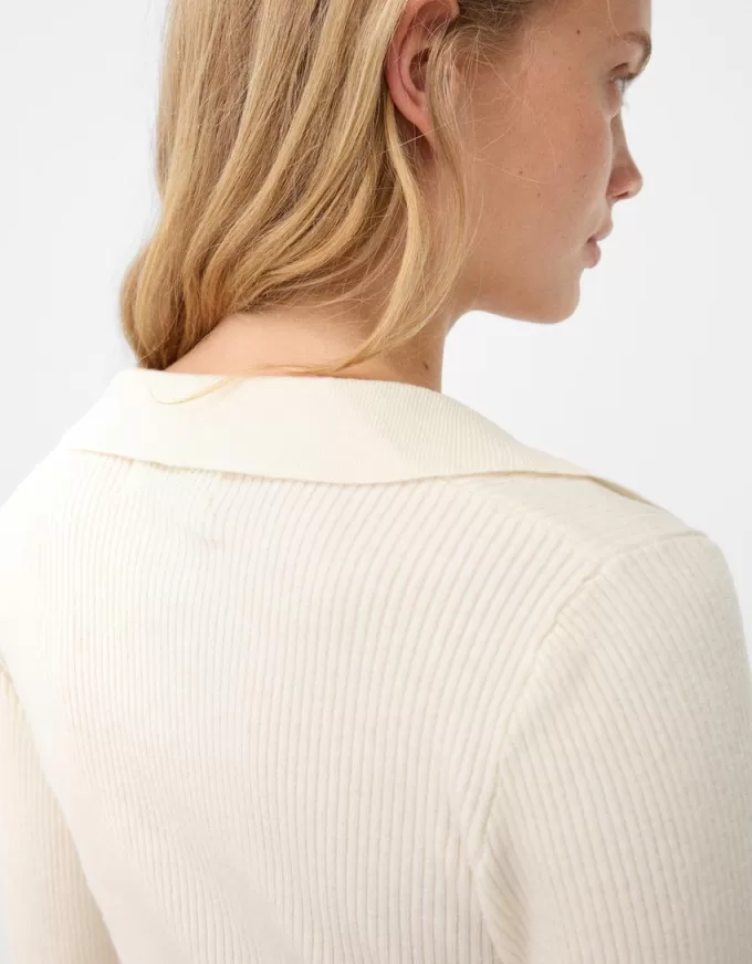 Fitted polo collar sweater