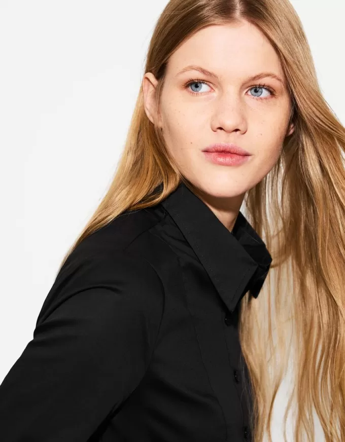 Fitted shirt with flared sleeves Fitted shirt with flared sleeves