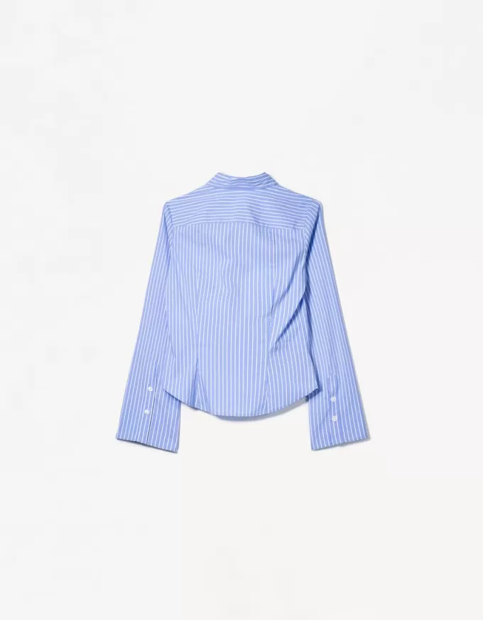 Fitted shirt with flared sleeves Fitted shirt with flared sleeves