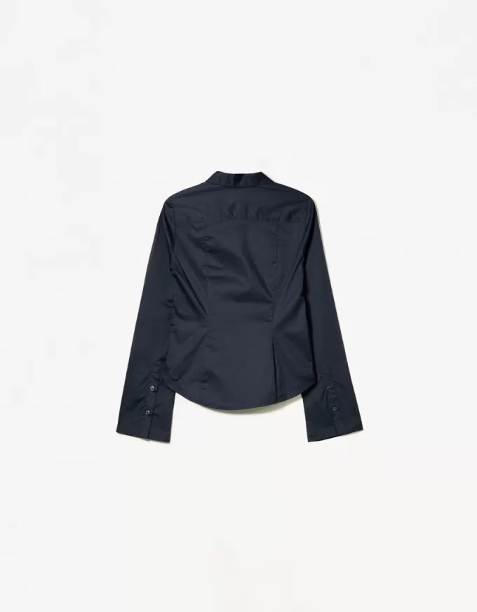 Fitted shirt with flared sleeves Fitted shirt with flared sleeves