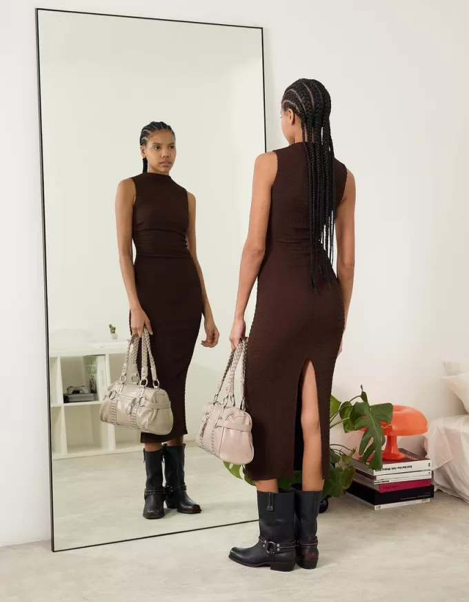 Fitted textured midi dress Fitted textured midi dress