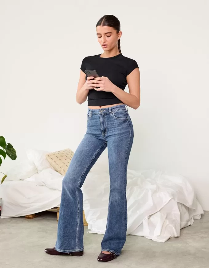 Flared jeans