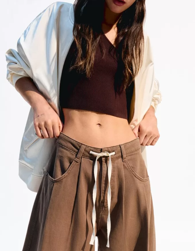 Flowing pants with darts Flowing pants with darts