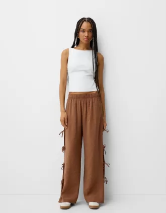 Flowing pants with side ties