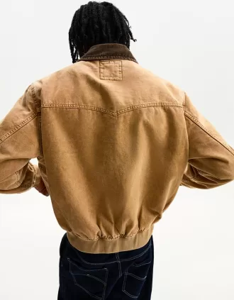 Jacket with contrasting collar Jacket with contrasting collar