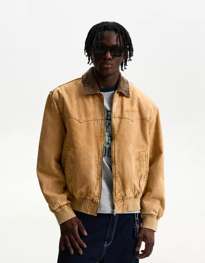 Jacket with contrasting collar Jacket with contrasting collar