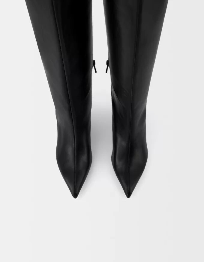 Kitten-heel boots Kitten-heel boots