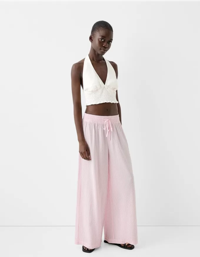 Linen blend halterneck crop top Linen blend halterneck crop top