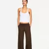 Linen blend pants with an elastic waistband Linen blend pants with an elastic waistband