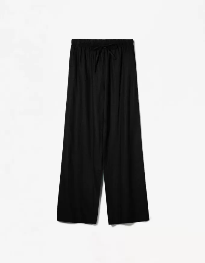 Linen blend pants with an elastic waistband Linen blend pants with an elastic waistband