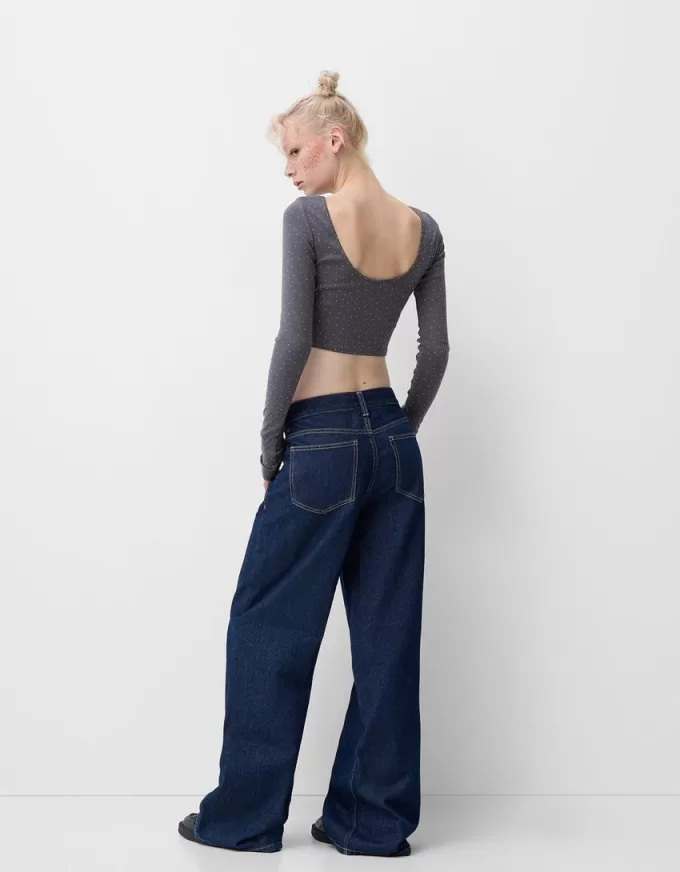 Long sleeve T-shirt with all-over rhinestones Long sleeve T-shirt with all-over rhinestones