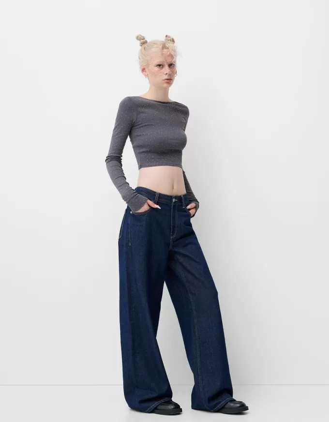 Long sleeve T-shirt with all-over rhinestones Long sleeve T-shirt with all-over rhinestones