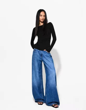 Long sleeve T-shirt with gathered detail