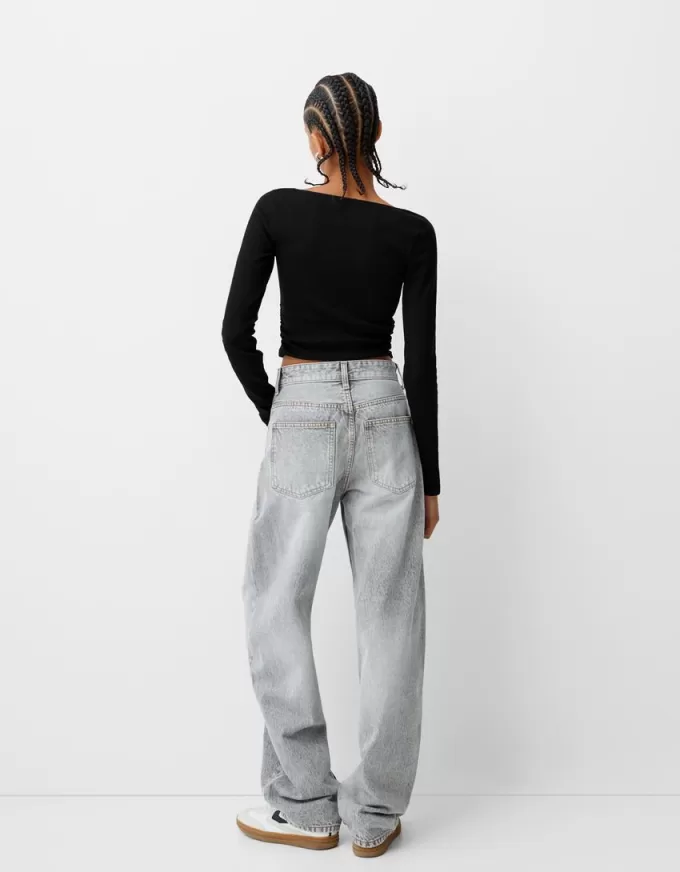 Long sleeve T-shirt with gathered sides Long sleeve T-shirt with gathered sides