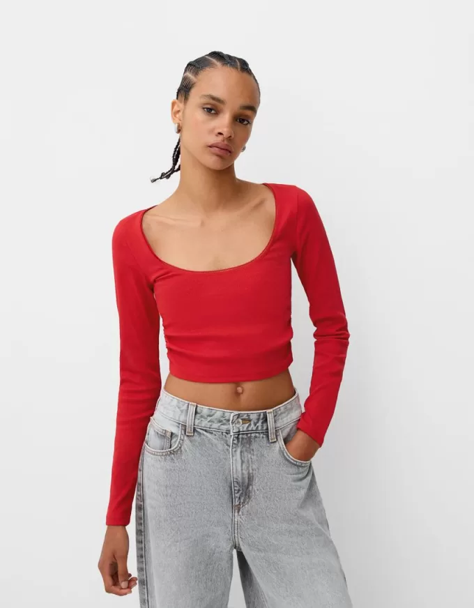 Long sleeve T-shirt with gathered sides Long sleeve T-shirt with gathered sides