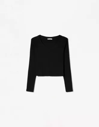 Long sleeve V-neck T-shirt